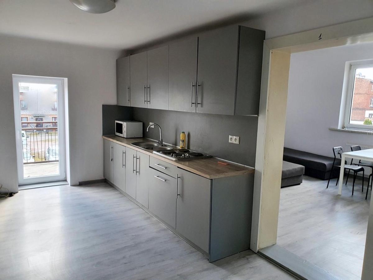 Riviera Rybnik Hostel Rybnik  Bagian luar foto