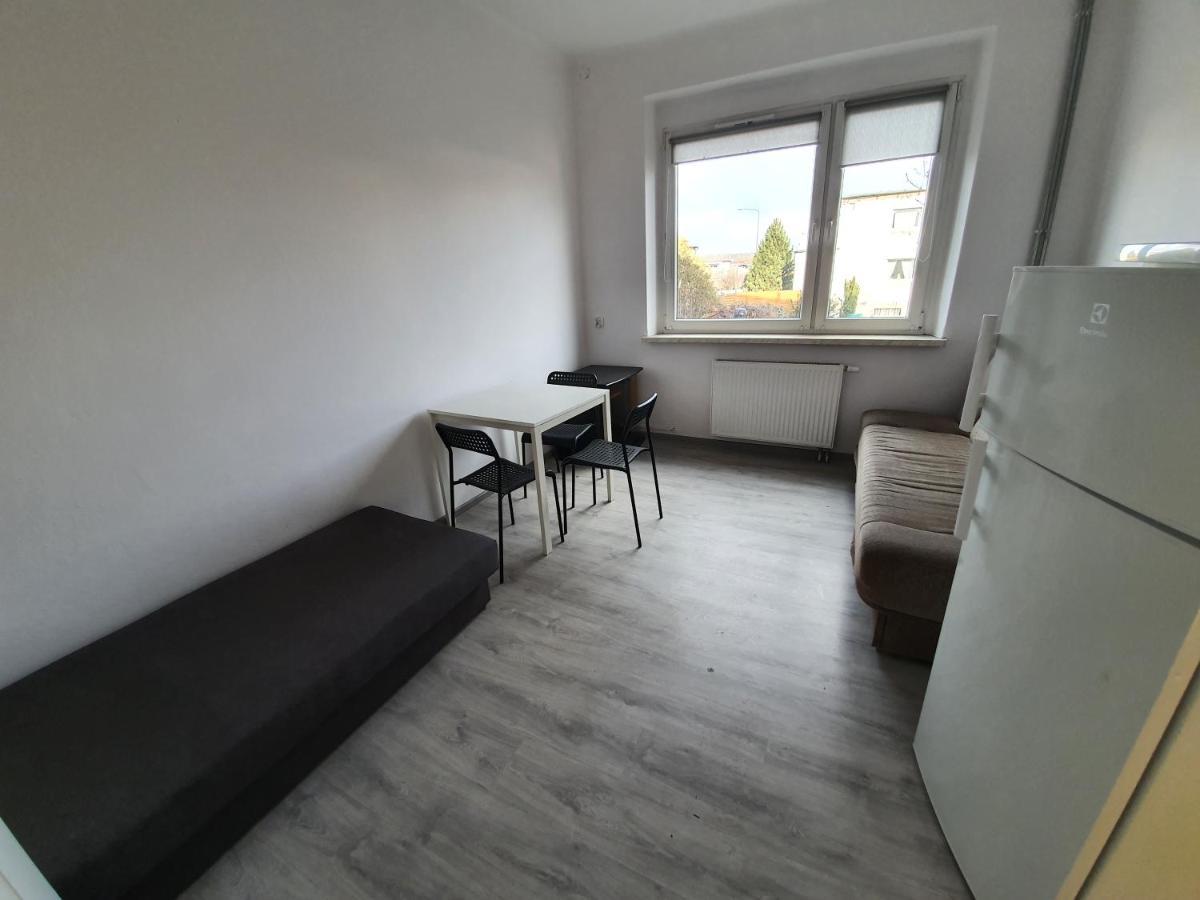 Riviera Rybnik Hostel Rybnik  Bagian luar foto
