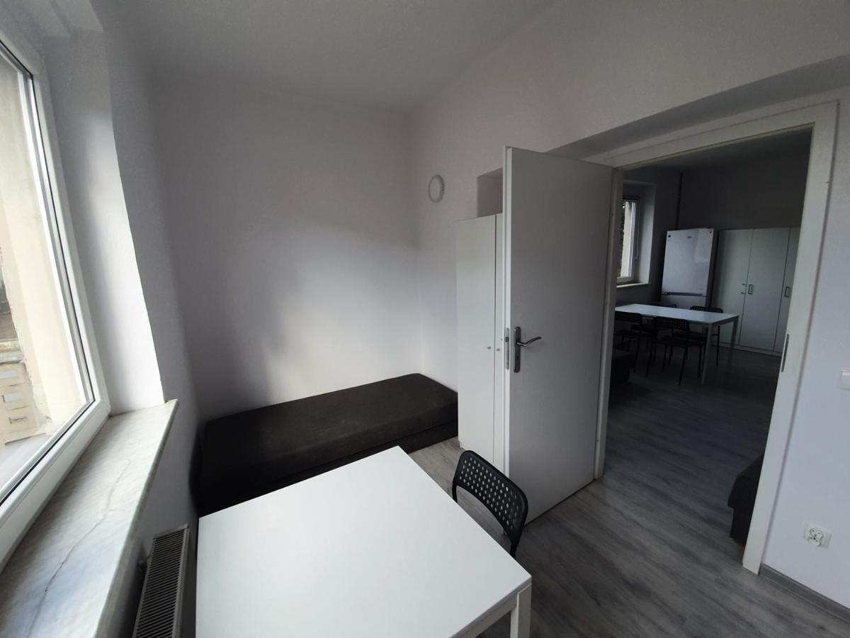 Riviera Rybnik Hostel Rybnik  Bagian luar foto